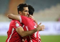 لیگ برتر فوتبال/ ذوبی‌ها پرسپولیس را مدعی نگه داشتند