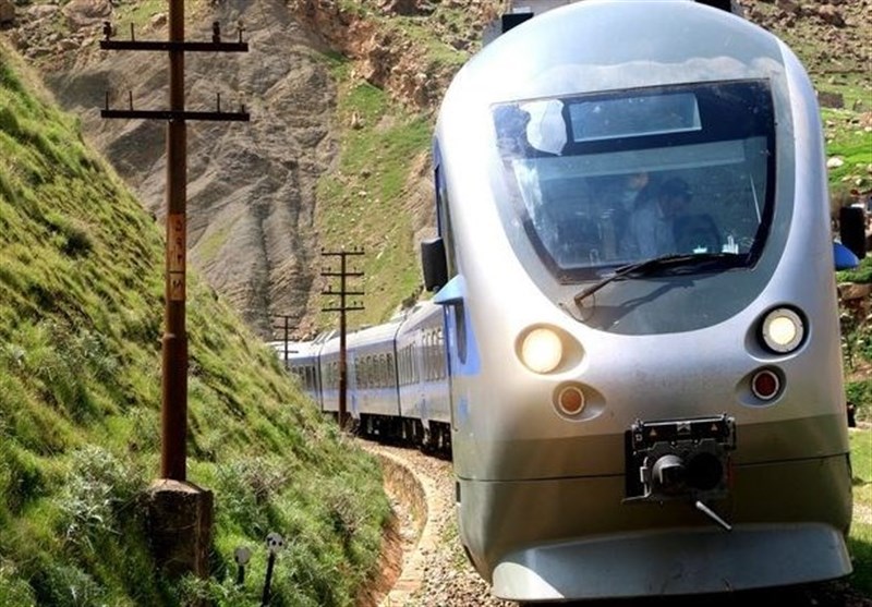 توقف تردد قطارهای مسافری به مازندران در پی خروج قطار از ریل