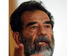 گزارشها درباره پنهان شدن صدام در یک سوراخ ساختگی هستند