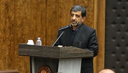 ضرغامی: قم سالانه از ۲۰ میلیون زائر میزبانی میکند/ بیمهری به بناهای تاریخی در سایه توسعه بیقواره