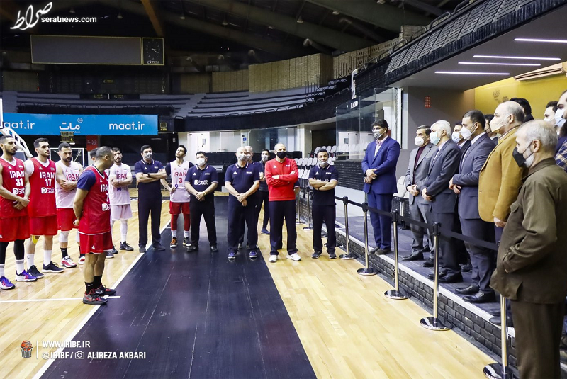عکس / بازدید وزیر ورزش و جوانان از تمرینات تیم ملی بسکتبال