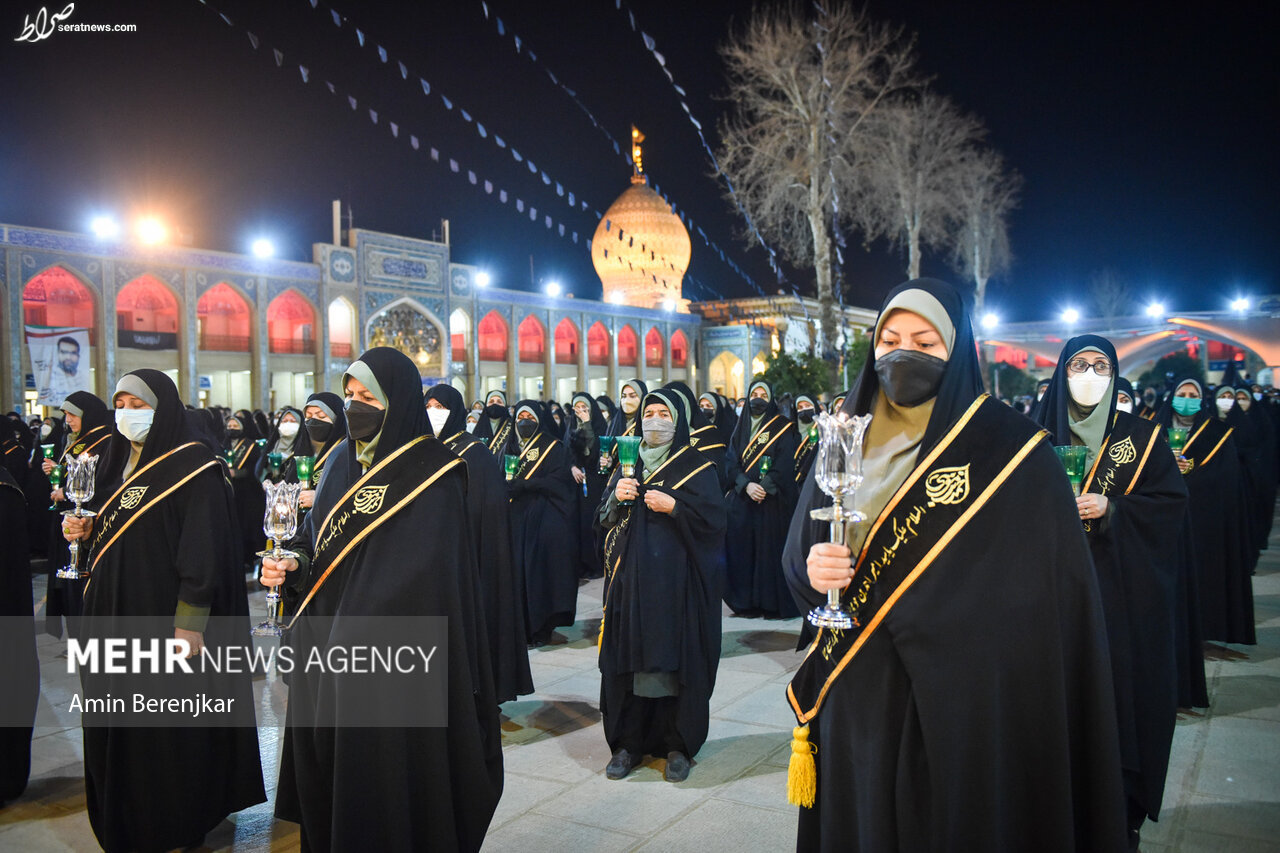 عکس / مراسم لاله گردانی در شیراز