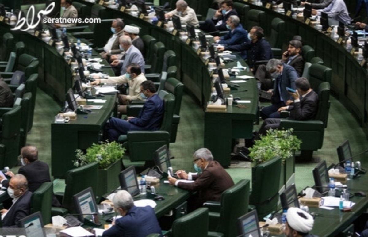 عرضه کنندگان انواع بازیهای خارجی مشمول ۱۰ درصد عوارض میشوند