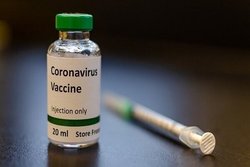 تزریق واکسن تقلبی کرونا توسط یک پزشک! / تهیه پسماند‌های بیمارستانی برای فروش واکسن