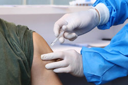 ایمنی با تزریق واکسن کرونا پیش از جراحی