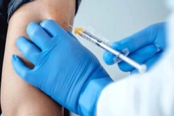 عوارض خفیف پس از تزریق واکسن‌های کرونا طبیعی است