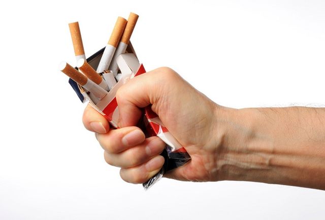 علائم جدید کرونا در افراد سیگاری