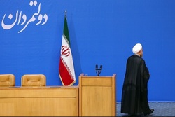 مداخله غیرقانونی روحانی علیه نامزدهای منتقد وضع موجود/ دوقطبی اصلی انتخابات رئیسی-روحانی است