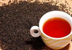 گرانی ۵۰ درصدی چای ایرانی از ابتدای سال تاکنون/ جولان چای بی‌کیفیت چینی در بازار ایران