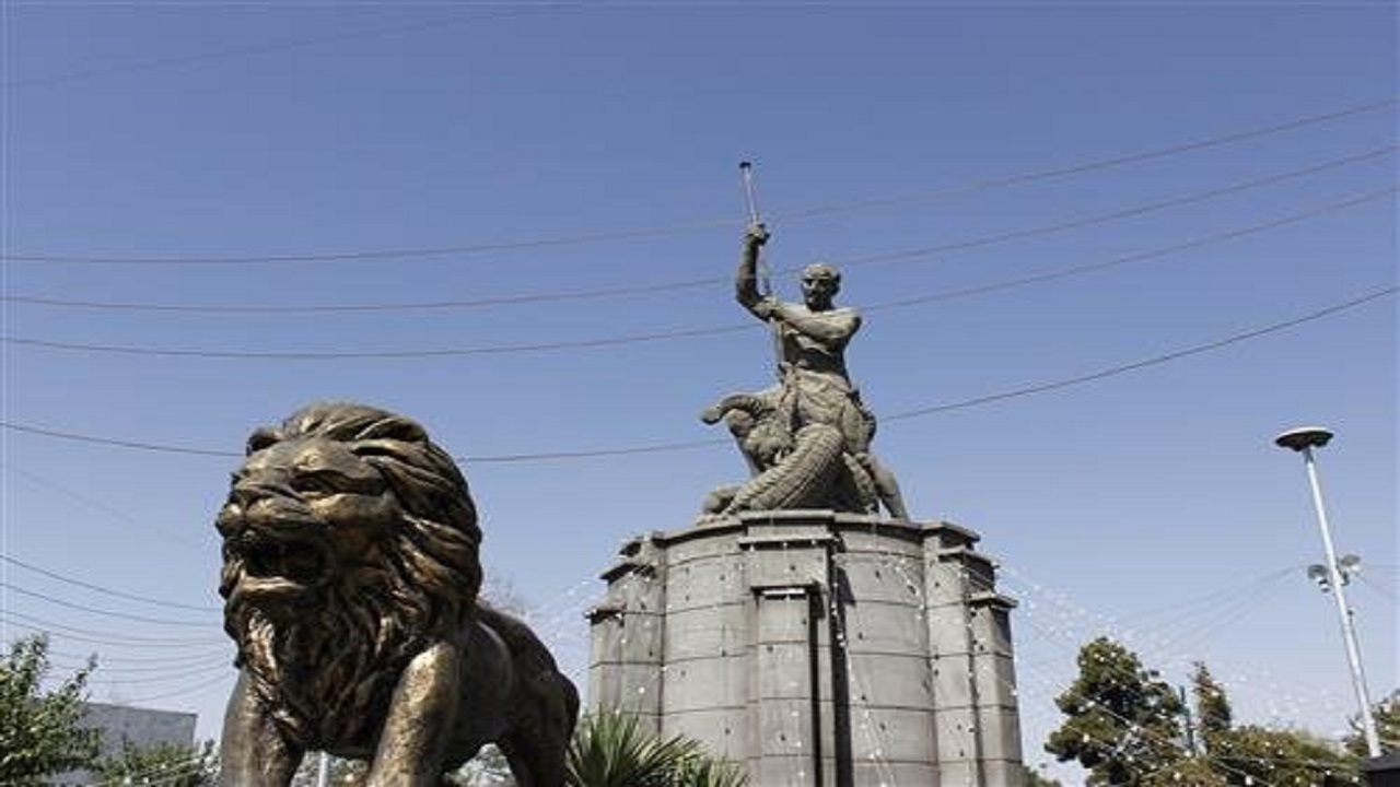 آیا مجسمه تاریخی میدان حر تخریب شده است؟