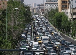 ترافیک سنگین در معابر اصلی و بزرگراهی پایتخت
