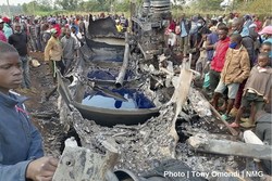 انفجار تانکر سوخت در کنیا ۱۳ کشته بر جا گذاشت+عکس
