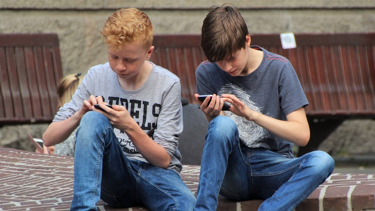 راهکارهایی برای دور کردن نوجوانان از شبکه های اجتماعی