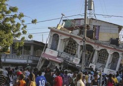 تلفات زلزله هائیتی به مرز ۱۳۰۰ نفر رسید
