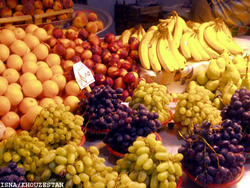 نرخ انواع میوه در بازار/ هر کیلو انگور بی دانه ۱۵ هزار تومان
