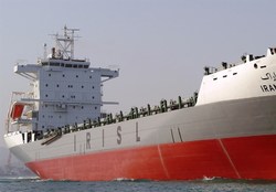 پهلوگیری ۲ فروند کشتی اقیانوس‌پیمای حامل کالای اساسی در بندر امام (ره) / واردات 