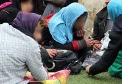 معتادان متجاهر زن بعد از بازداشت رها می‌شوند! / کشف بیش از ۲۰۰۰ کیلوگرم مواد مخدر