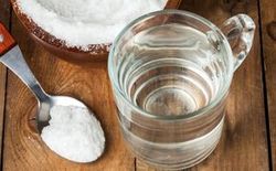 فواید غرغره آب نمک برای محافظت از سلامت بدن