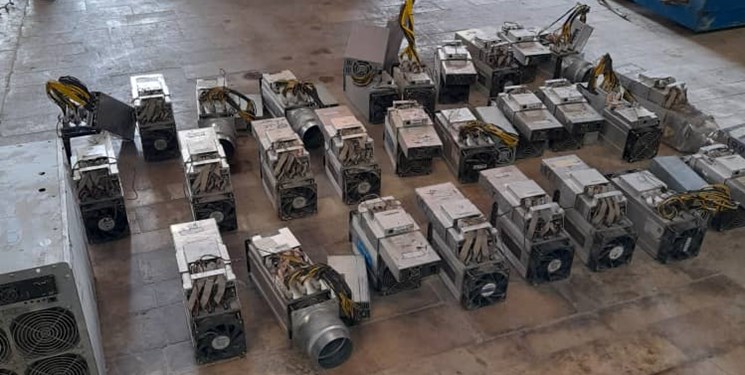 کشف ۴۷ دستگاه ماینر از عمق چاه چهار متری در کهریزک