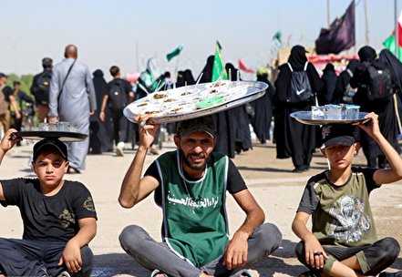تصاویر/ خادمان کوچک مشایة