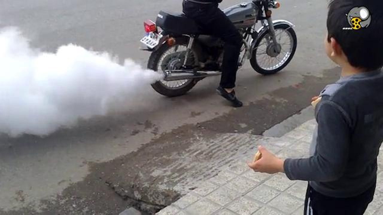 تردد موتورسیکلت‌ها و خودرو‌های دودزا در تهران ممنوع شد