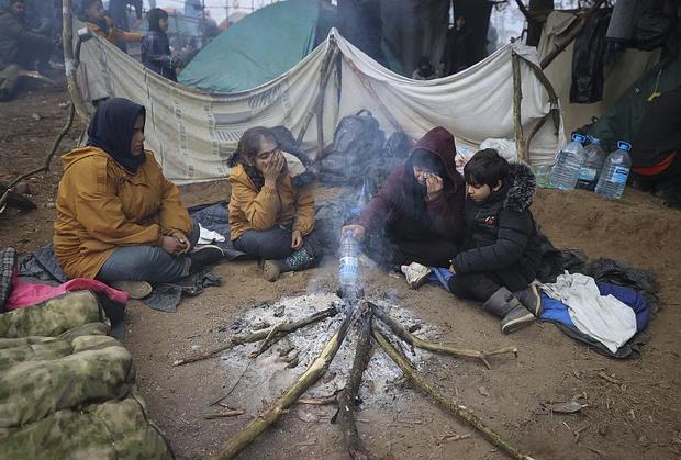 برزخ پناهجویان در اروپا + عکس