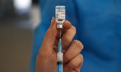 واردات 120 میلیون دُز واکسن توسط هلال احمر