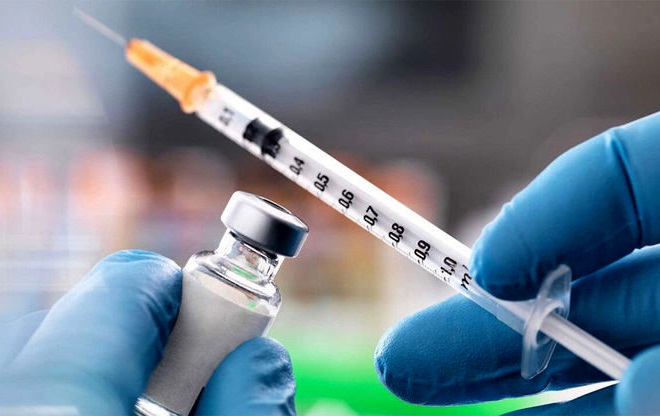 ممنوعیت تزریق واکسن کرونا برای مادران باردار زیر ۱۸ سال