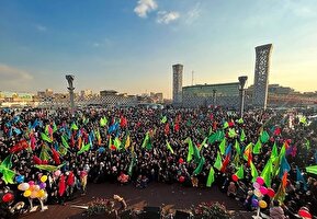 تصاویر / جشن میلاد حضرت زهرا (س) در میدان امام حسین (ع)