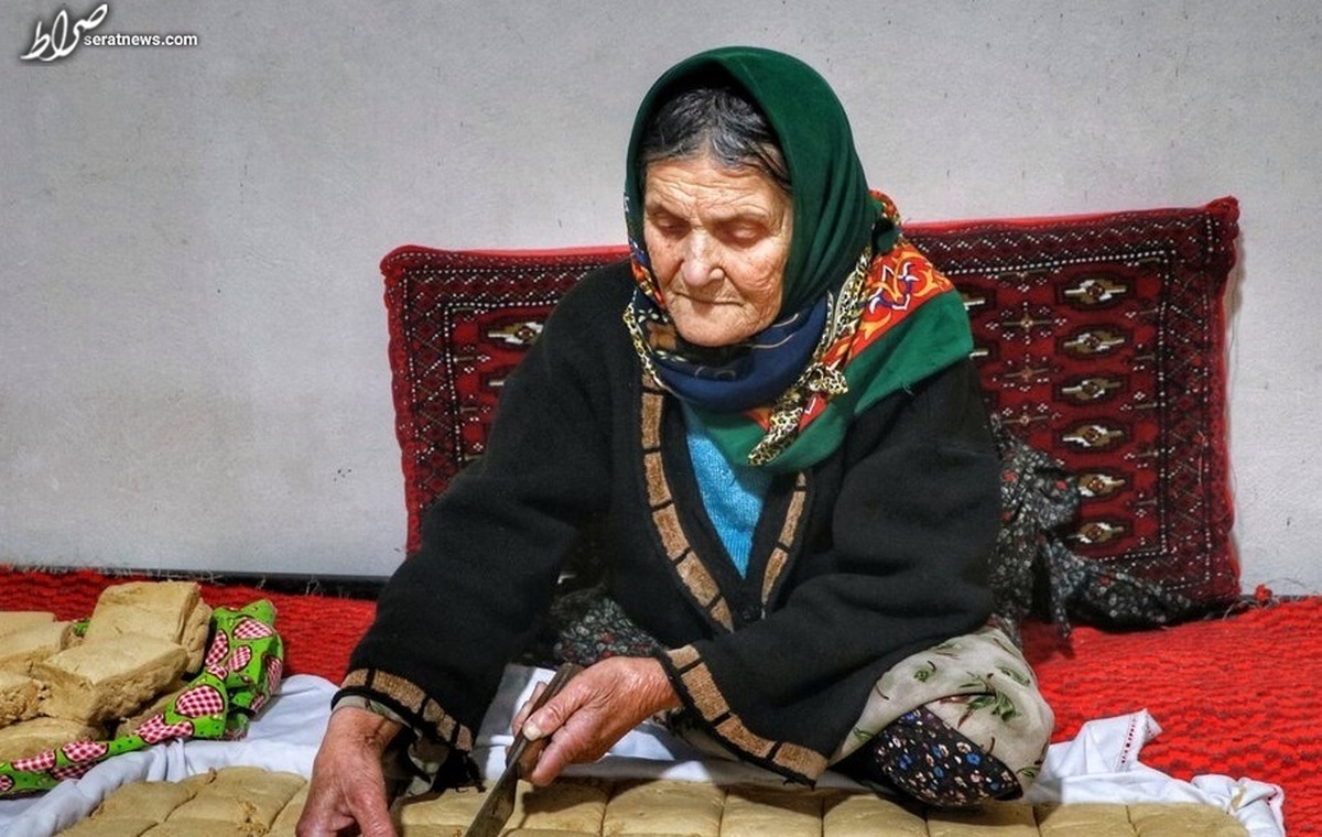 عکسی عجیب از رضا صادقی در قرنطینه خانگی