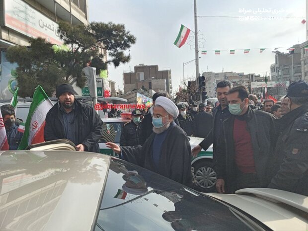 جشن پیروزی انقلاب/ برگزاری راهپیمایی در تهران و ۱۴۰۰ شهر ایران