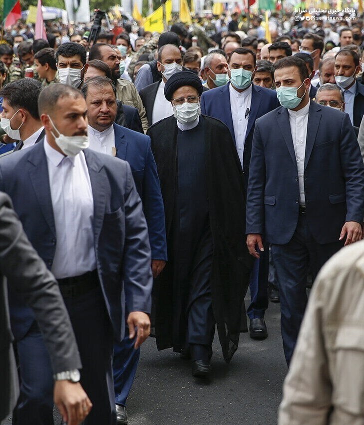 جشن پیروزی انقلاب/ برگزاری راهپیمایی در تهران و ۱۴۰۰ شهر ایران