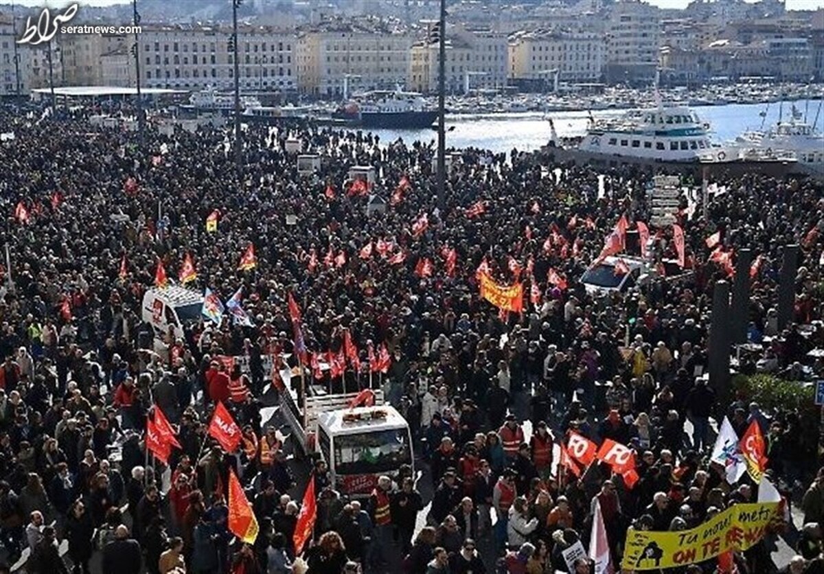 فرانسه در اعتصاب/ ۳۰ درصد پروازها لغو می‌شود