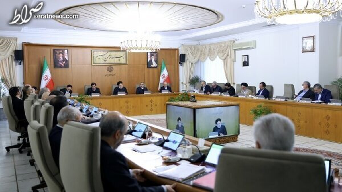 دستگاههای اجرایی برای مدیریت بازار ارز به بانک مرکزی کمک کنند
