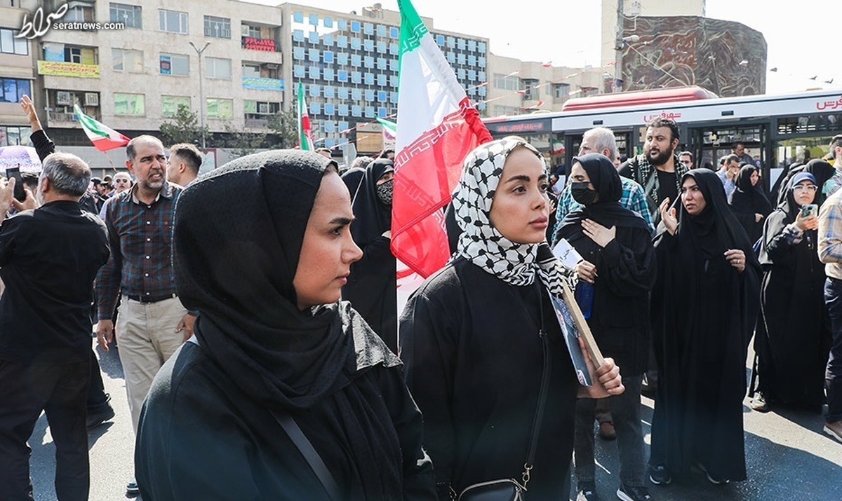 نمازگزاران جمعه اهانت به ساحت مقدس قرآن را محکوم می‌کنند