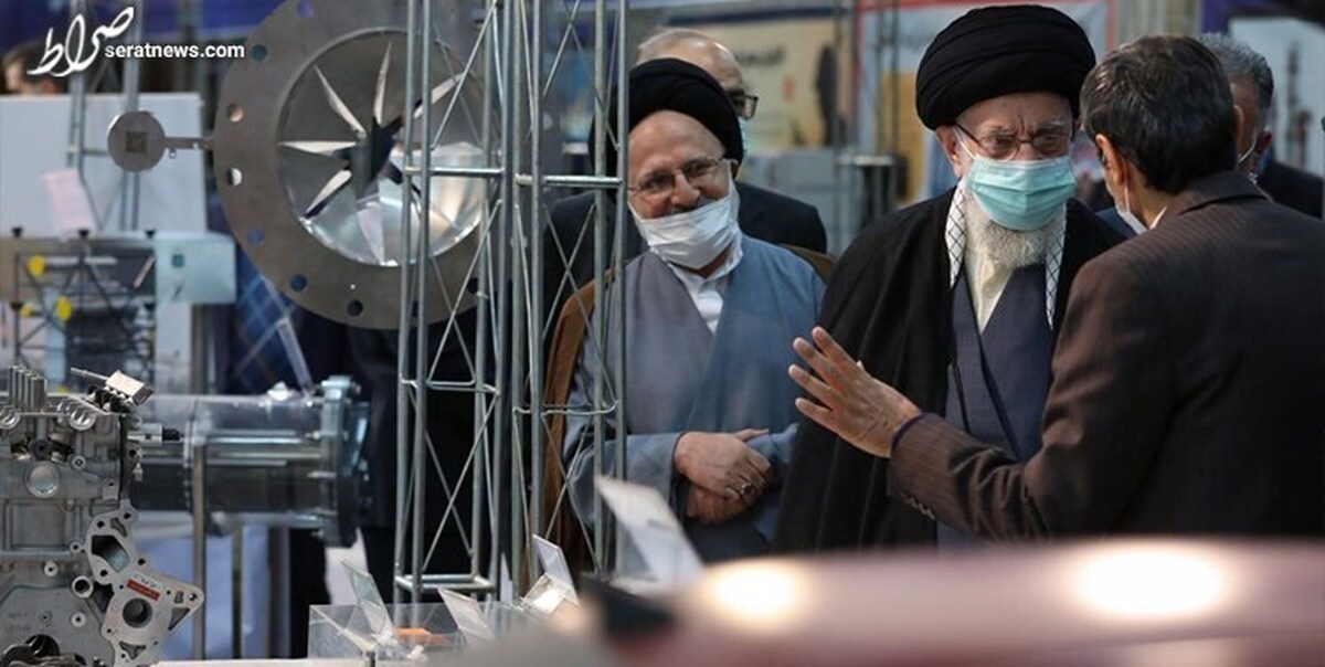 رهبر معظم انقلاب از نمایشگاه توانمندیهای صنعتی بازدید کردند