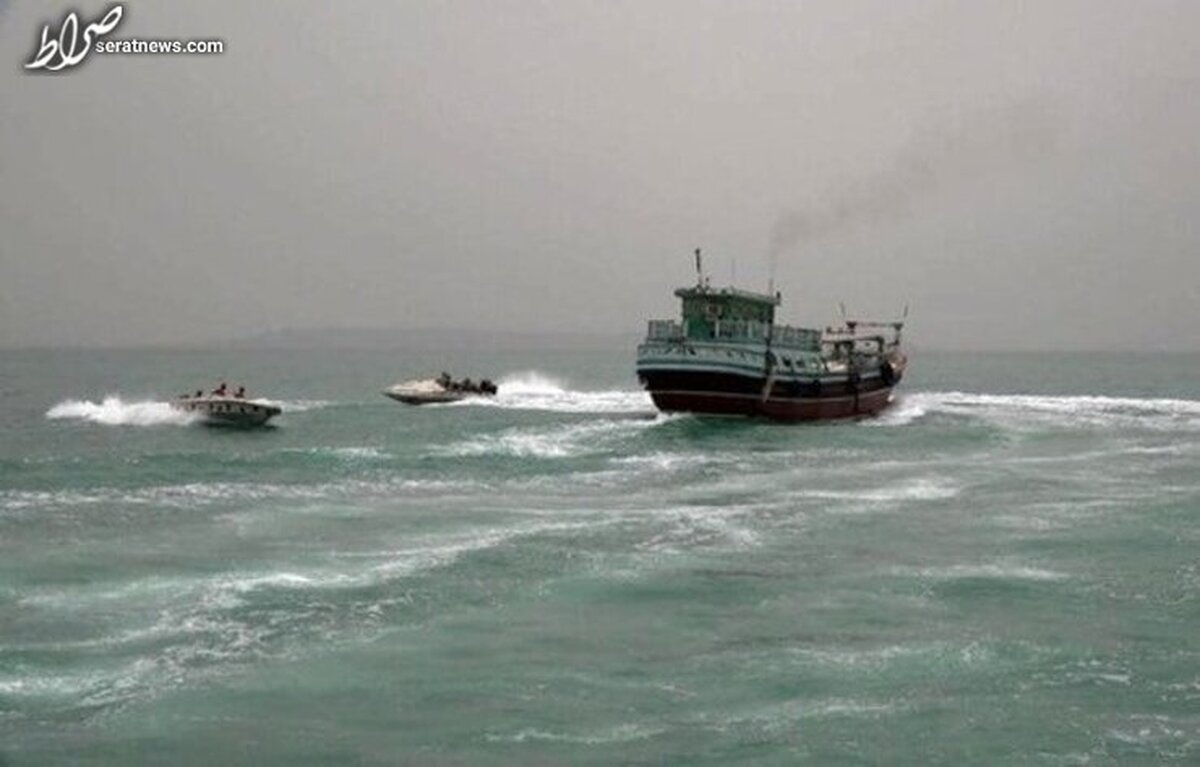 توقیف یک شناور با سوخت قاچاق در خلیج فارس