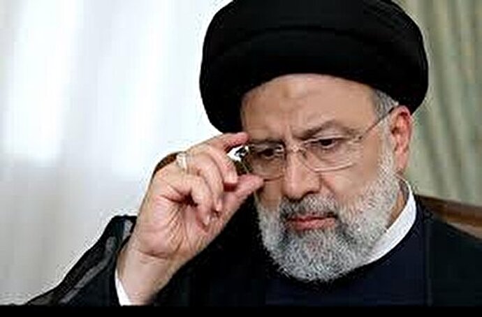 فیلم: رئیسی به جای پاسخ دادن، سوال پرسید! / چطور می‌شود قیمت ارز در سه روز تعطیلی که هیچ معامله‌ای در بازار صورت نمی‌گیرد، افزایش پیدا کند