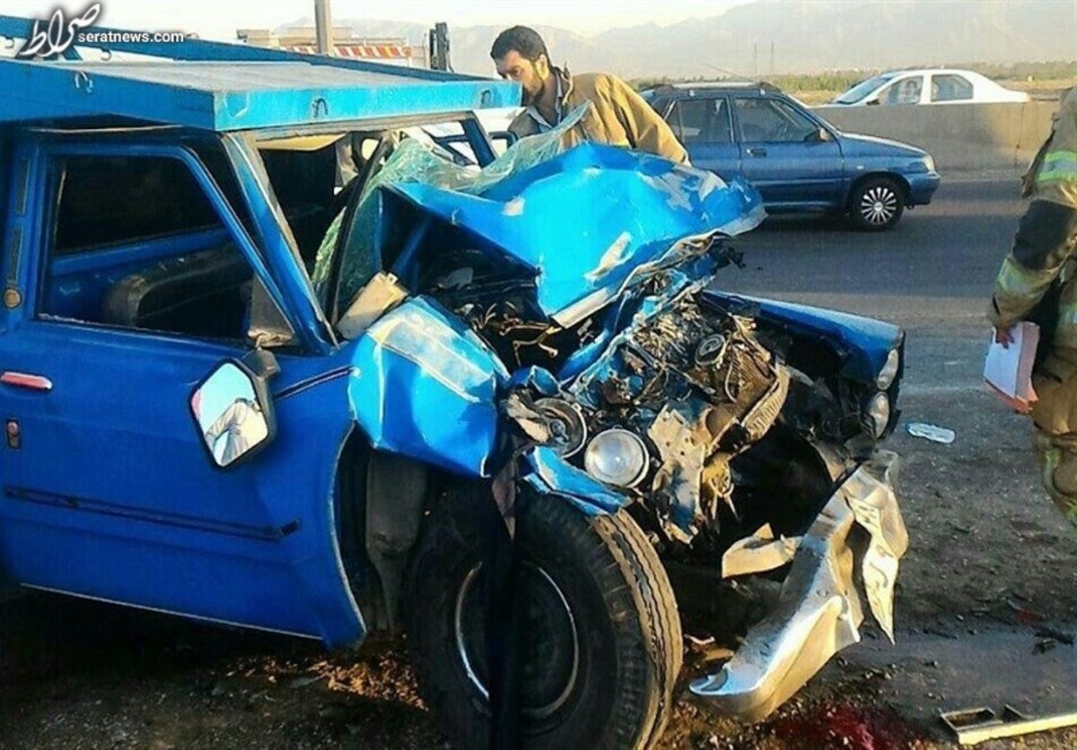 تصادف دو نیسان در کرمانشاه ۱۵ مصدوم بر جای گذاشت