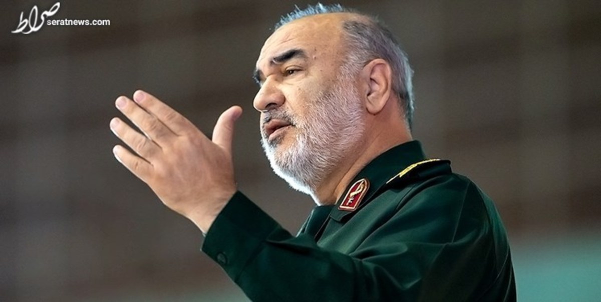 دشمن نمیخواهد مدل انقلاب اسلامی تکثیر شود/ واقعیترین جنگ، جنگ اطلاعاتی است؛ سپاه در میدان اصلی این نبرد است