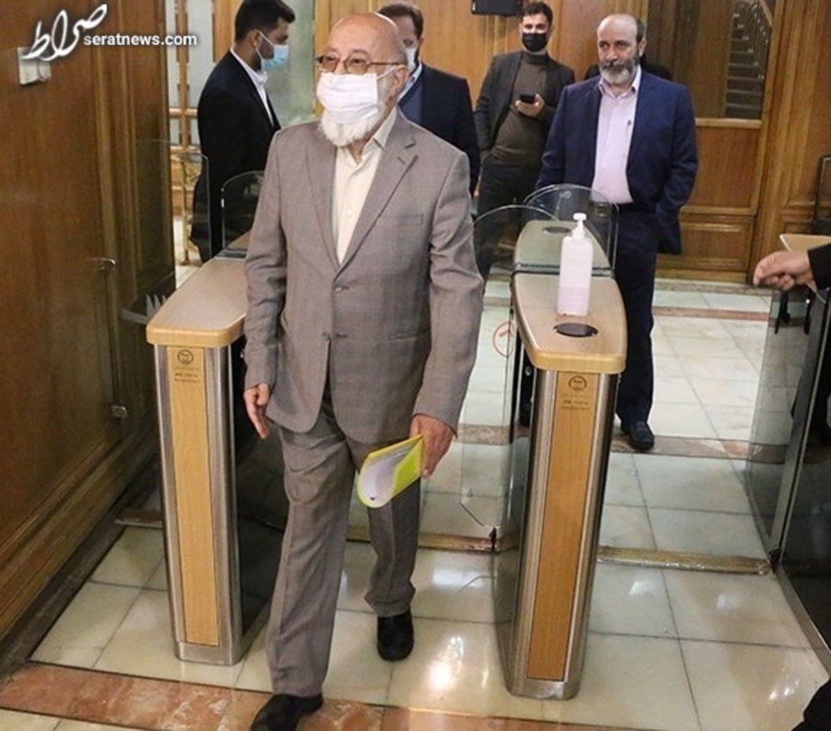 چمران تفکیک جنسیتی اتوبوسها را تکذیب کرد