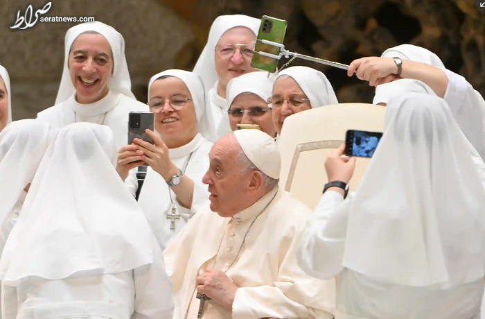 عکس / سلفی پاپ فرانسیس با مادران مقدس!