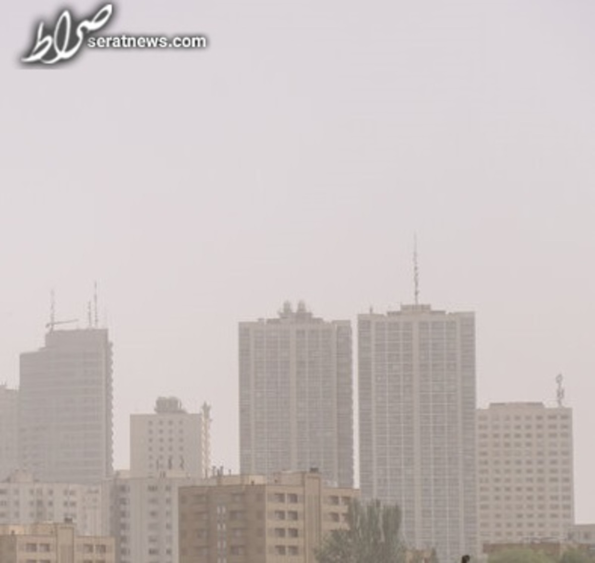 هوای پایتخت برای گروههای حساس ناسالم است