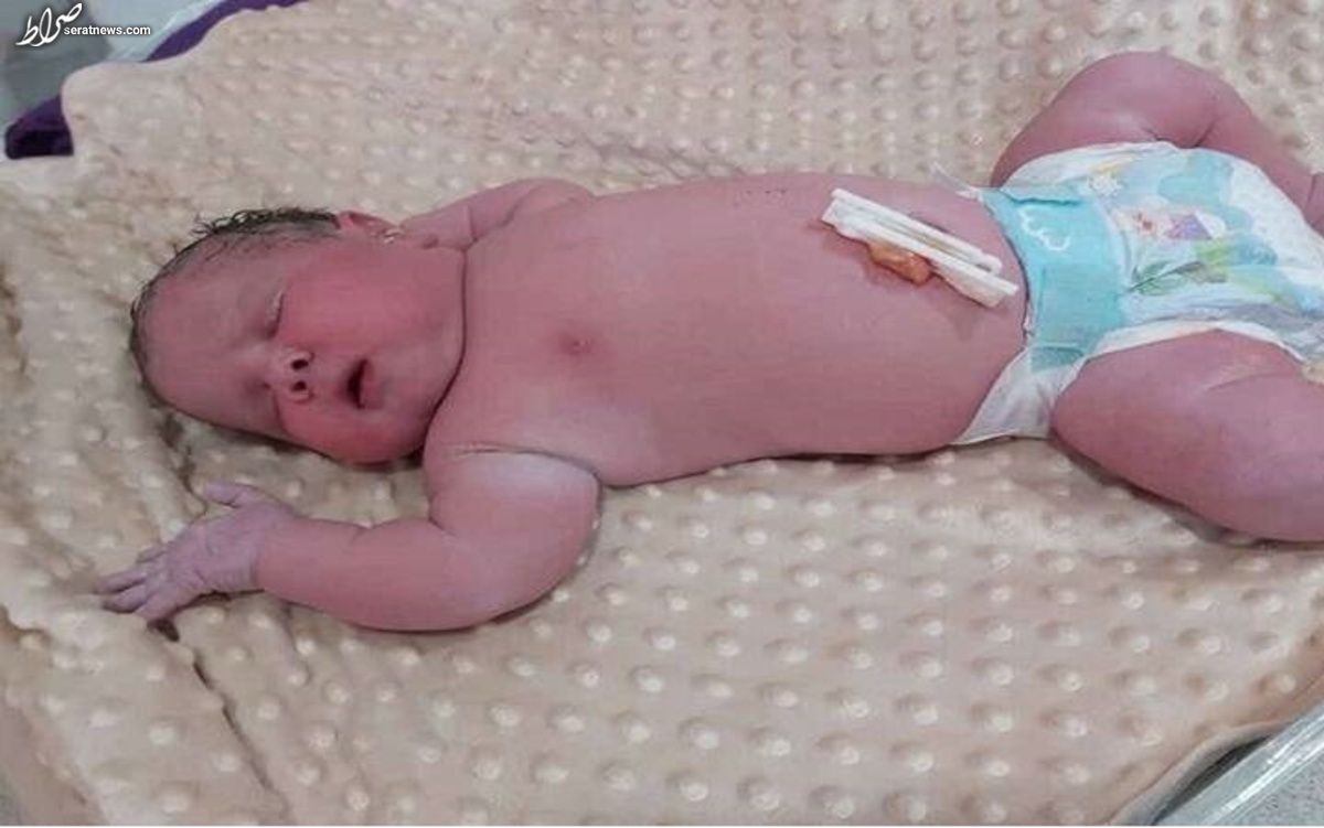 نوزاد ۵.۵ کیلویی در اردکان متولد شد + عکس