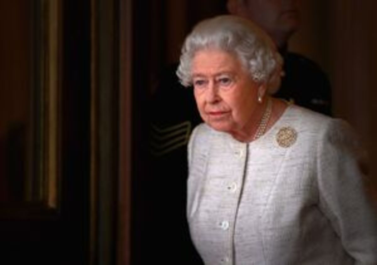 اخبار تأئید نشده از مرگ ملکه انگلیس+ قطع سخنرانی رئیس مجلس عوام