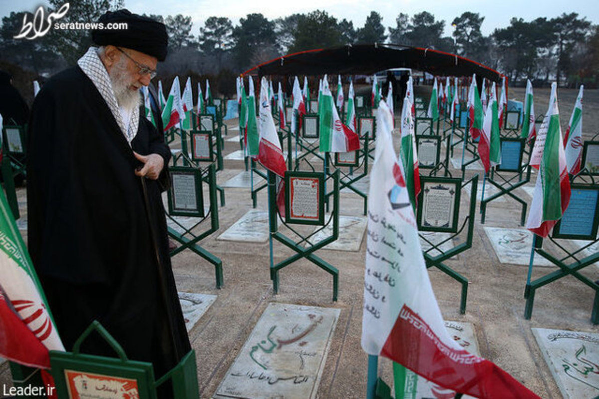 پیام رهبر انقلاب به مناسبت آغاز هفته دفاع مقدس و روز مهمانی لالهها