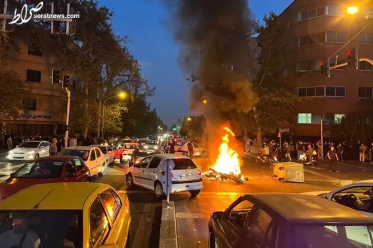 آسیب به۴۳ اتوبوس و ۲۳ خودروی آتشنشانی توسط اغتشاشگران