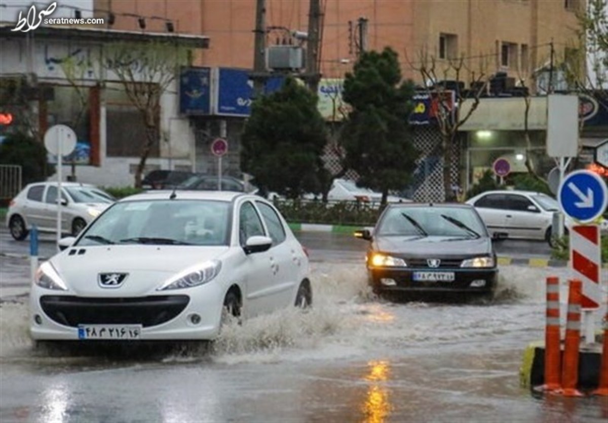 بارش باران و رعد و برق در اغلب استان‌های ایران