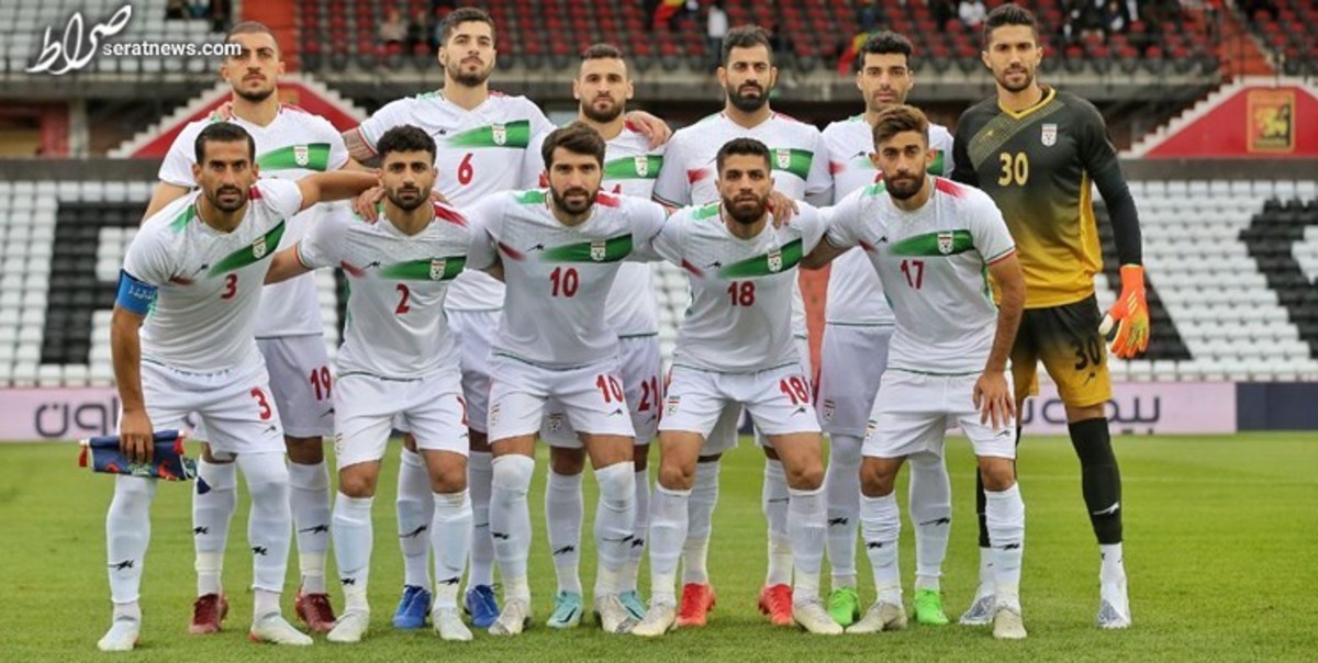 تیم ملی با لباسهای قدیمی در آزادی