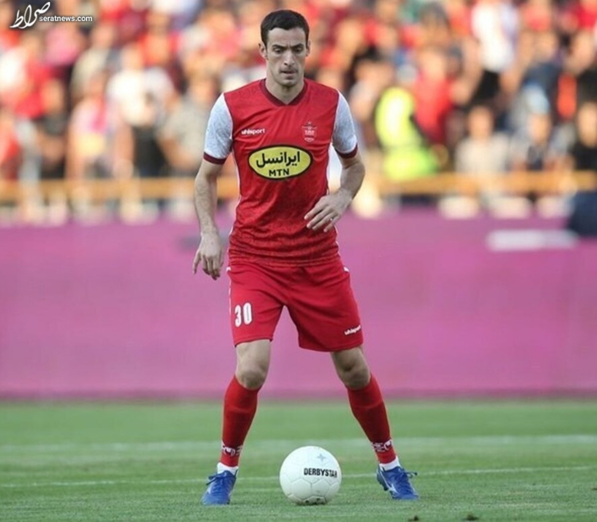 مدافع پرسپولیس ممنوع الخروج شد